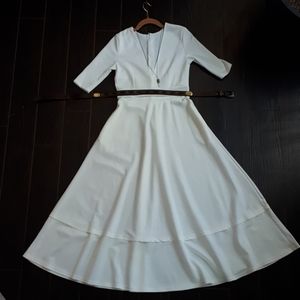 Adorable cream dress side pockets S